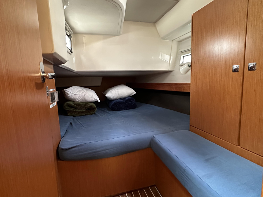 Bavaria Cruiser 41 — photo 12