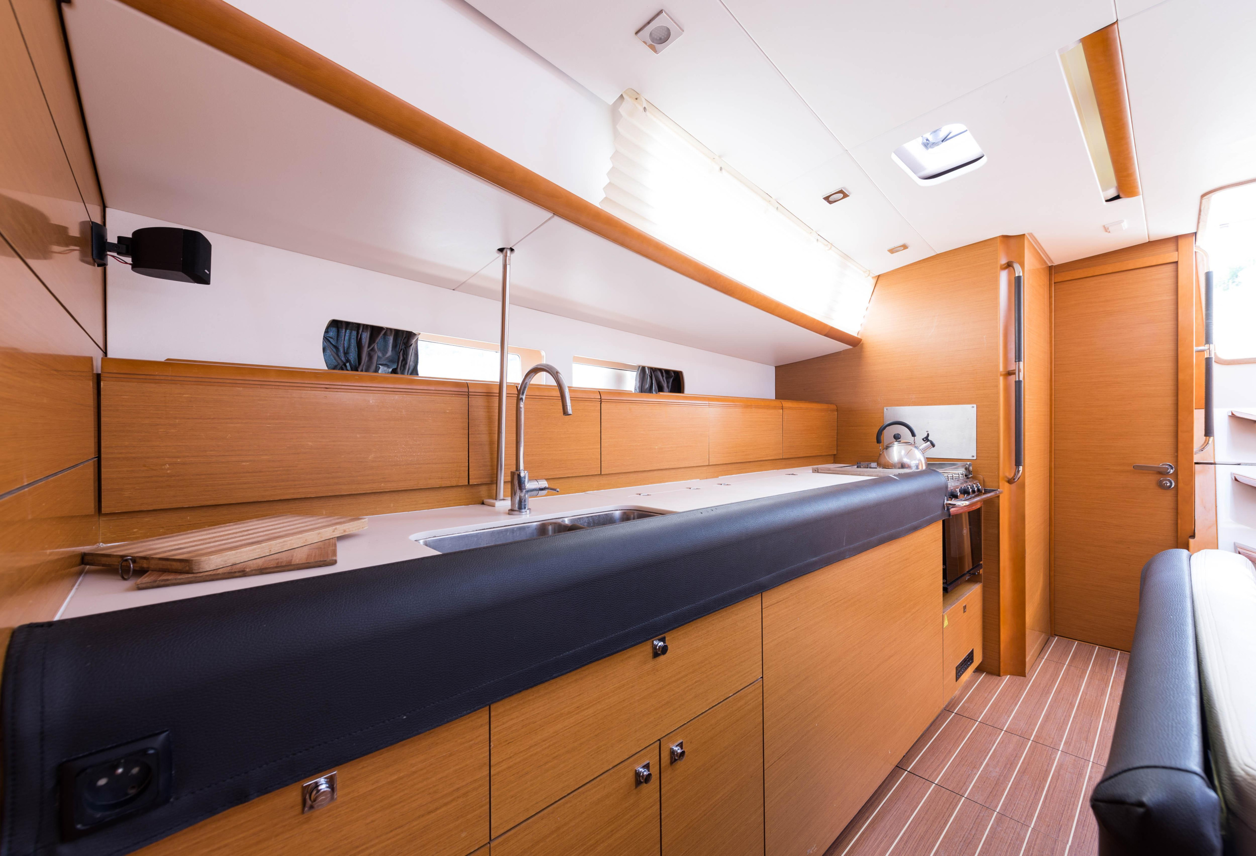Jeanneau Sun Odyssey 469 — photo 26