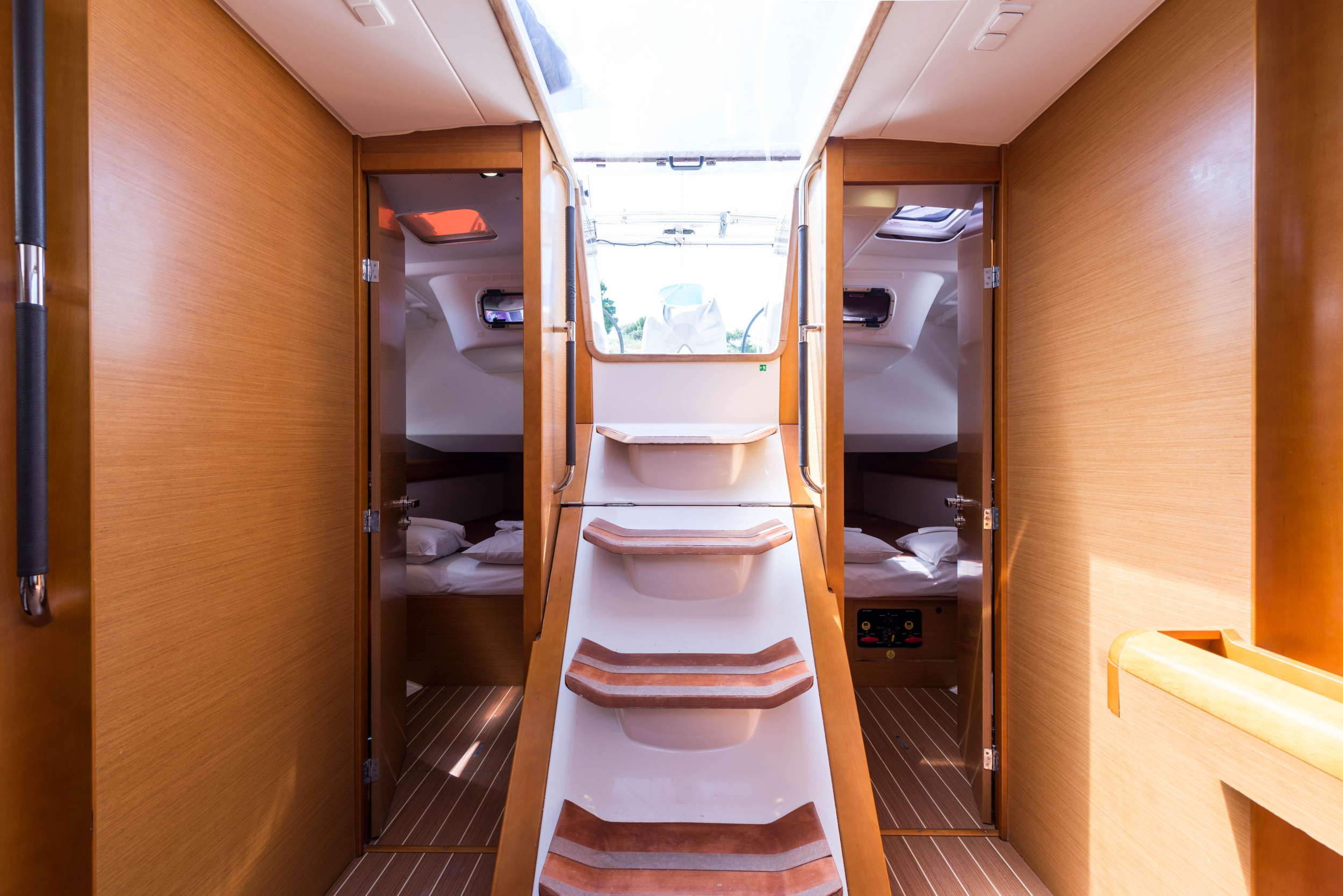 Jeanneau Sun Odyssey 469 — photo 14