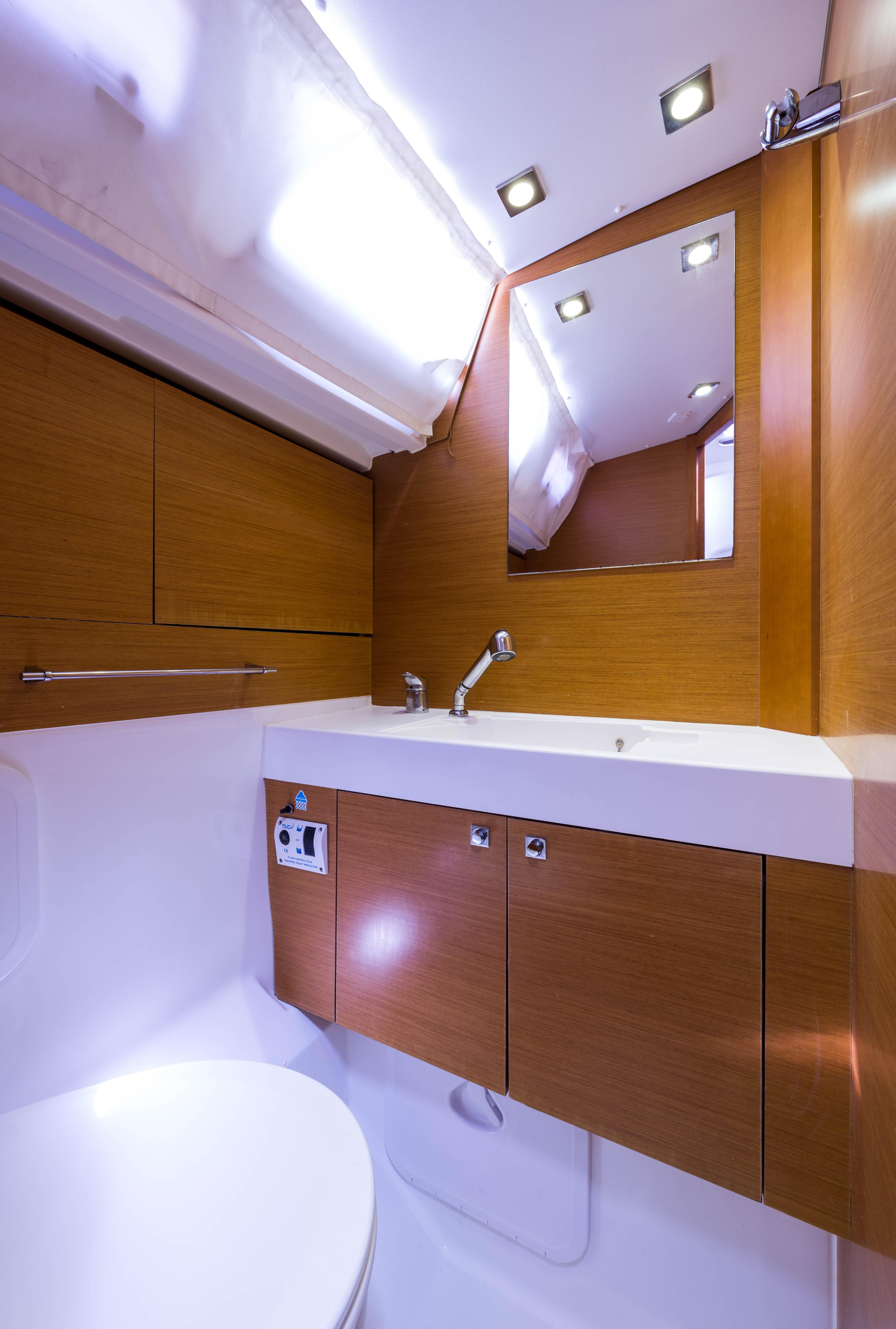 Jeanneau Sun Odyssey 469 — photo 18