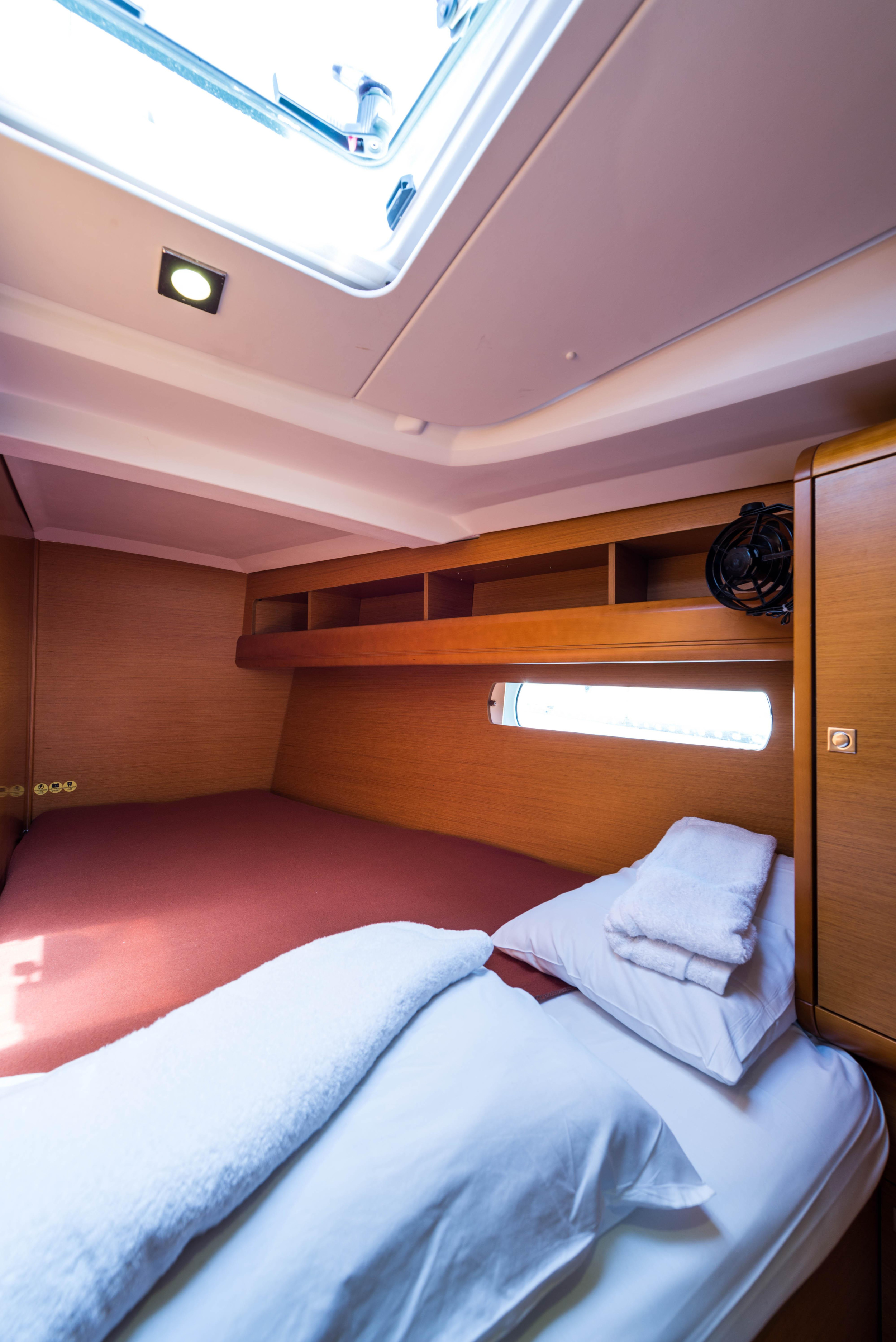 Jeanneau Sun Odyssey 469 — photo 17