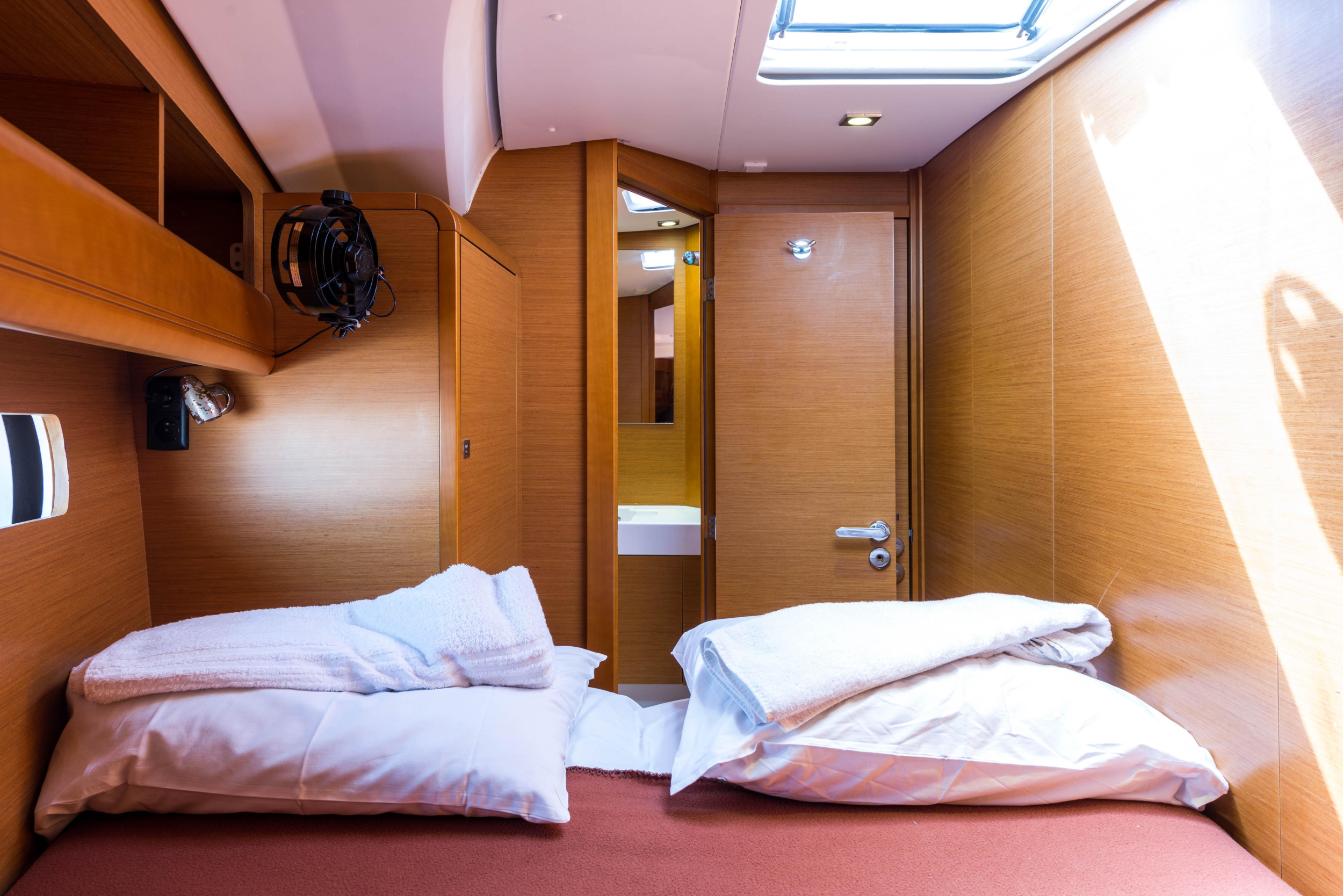 Jeanneau Sun Odyssey 469 — photo 48