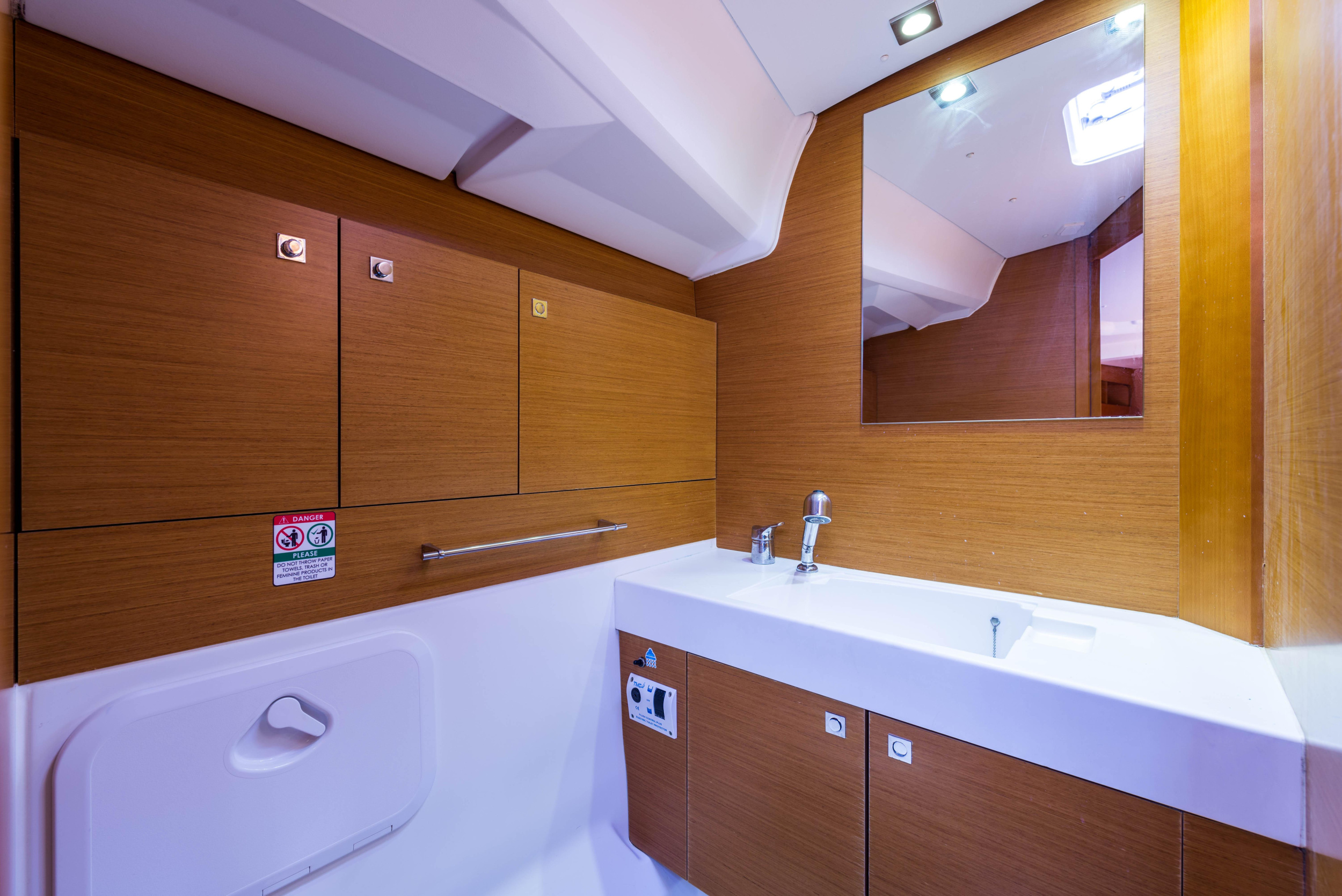 Jeanneau Sun Odyssey 469 — photo 23