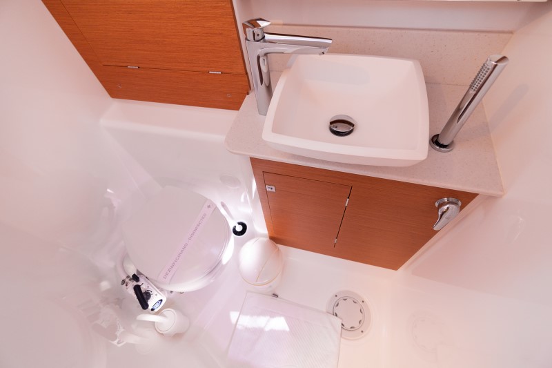Dufour 390 GL — photo 28