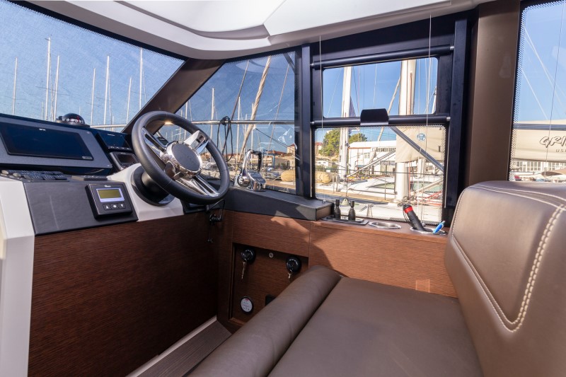 Prestige 420 Fly — photo 25