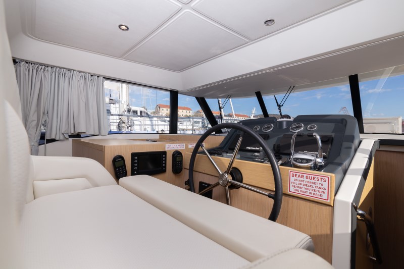 Beneteau S. Trawler 47 — photo 13