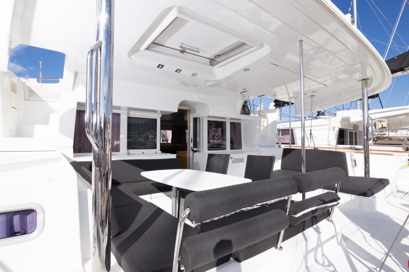 Lagoon 450 — photo 39