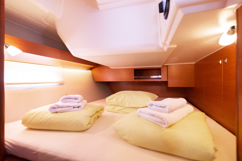 Dufour 430 GL — photo 36