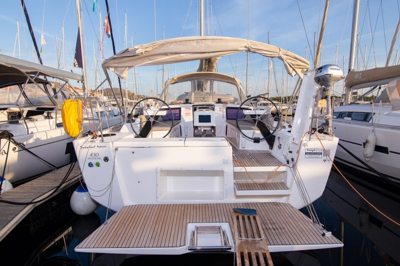 Dufour 430 GL — photo 9