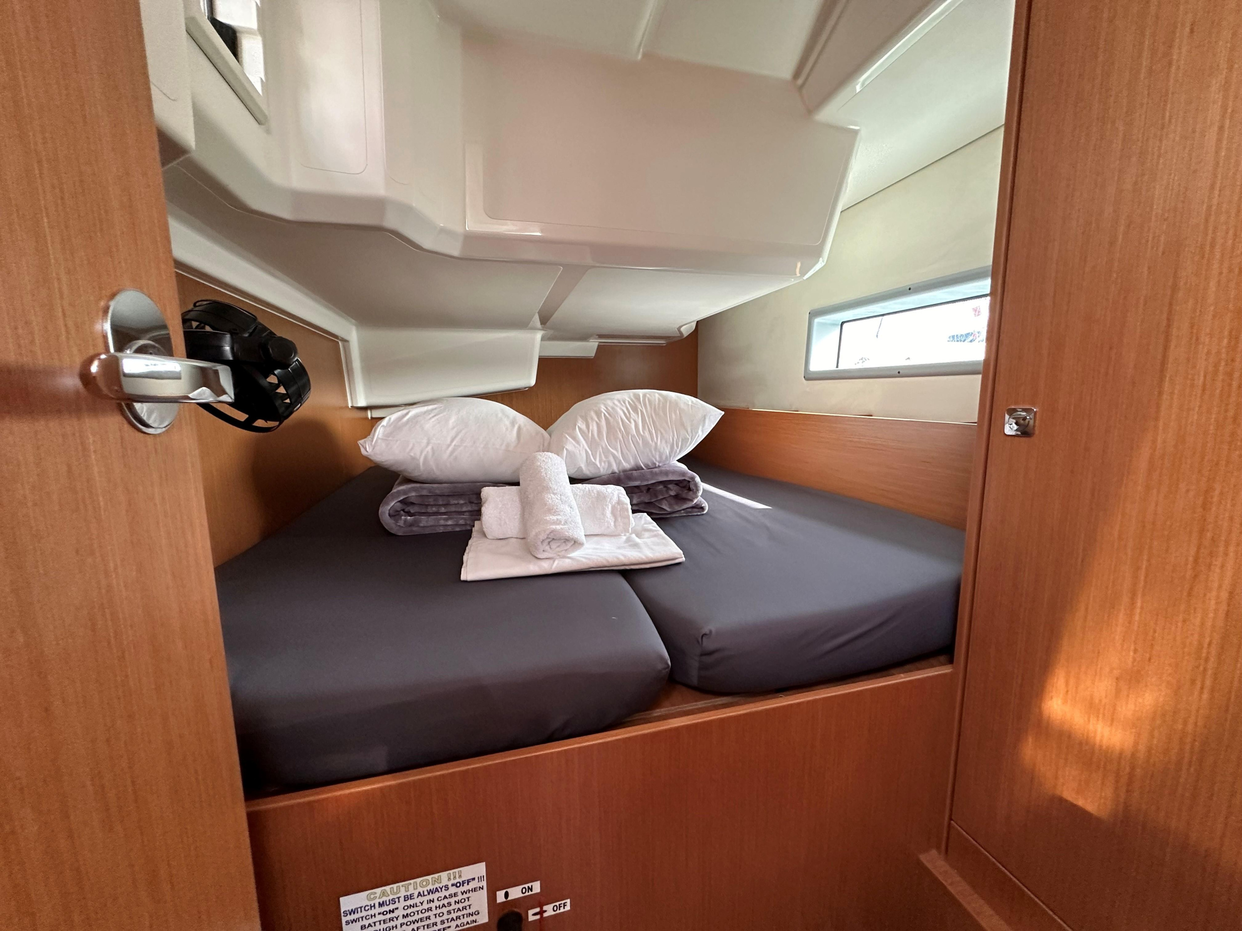 Bavaria C38 — photo 7