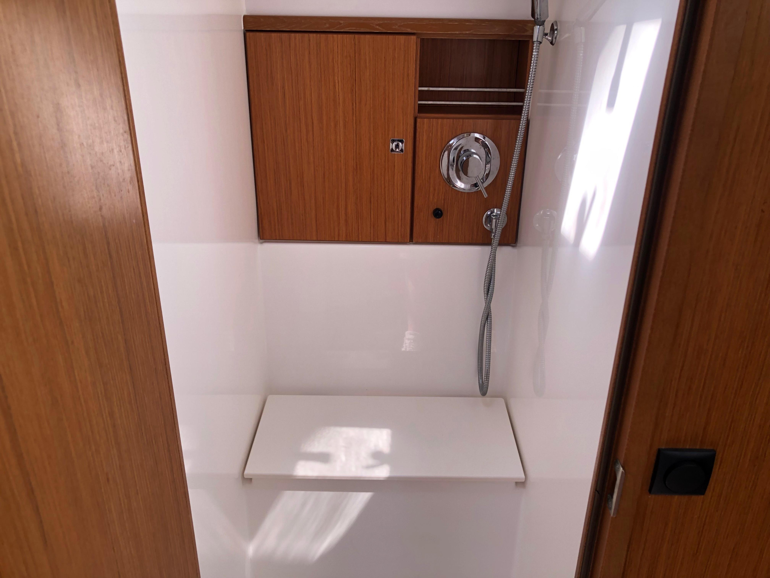 Bavaria Cruiser 51 — photo 3