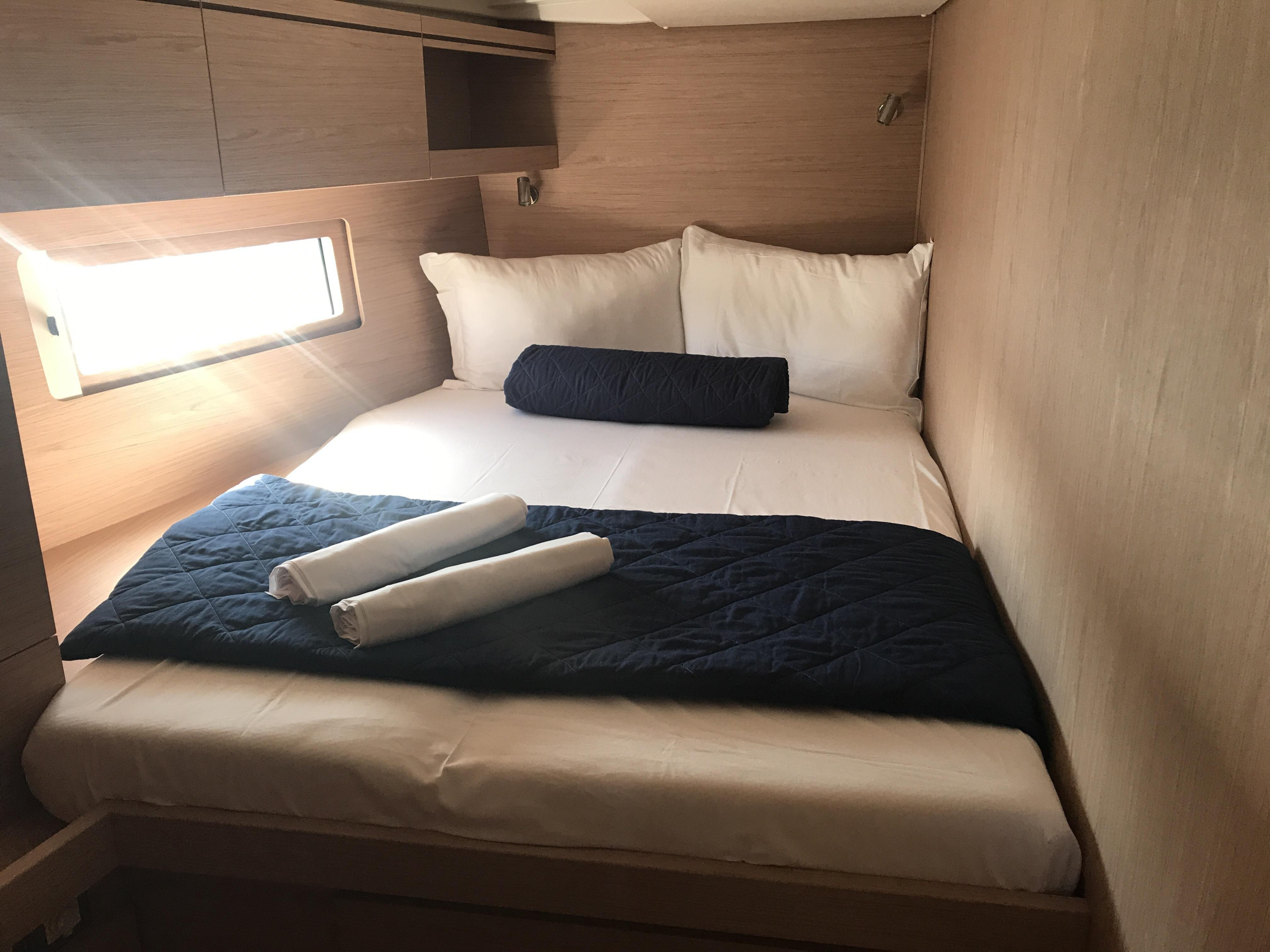 Oceanis 51.1 — photo 18