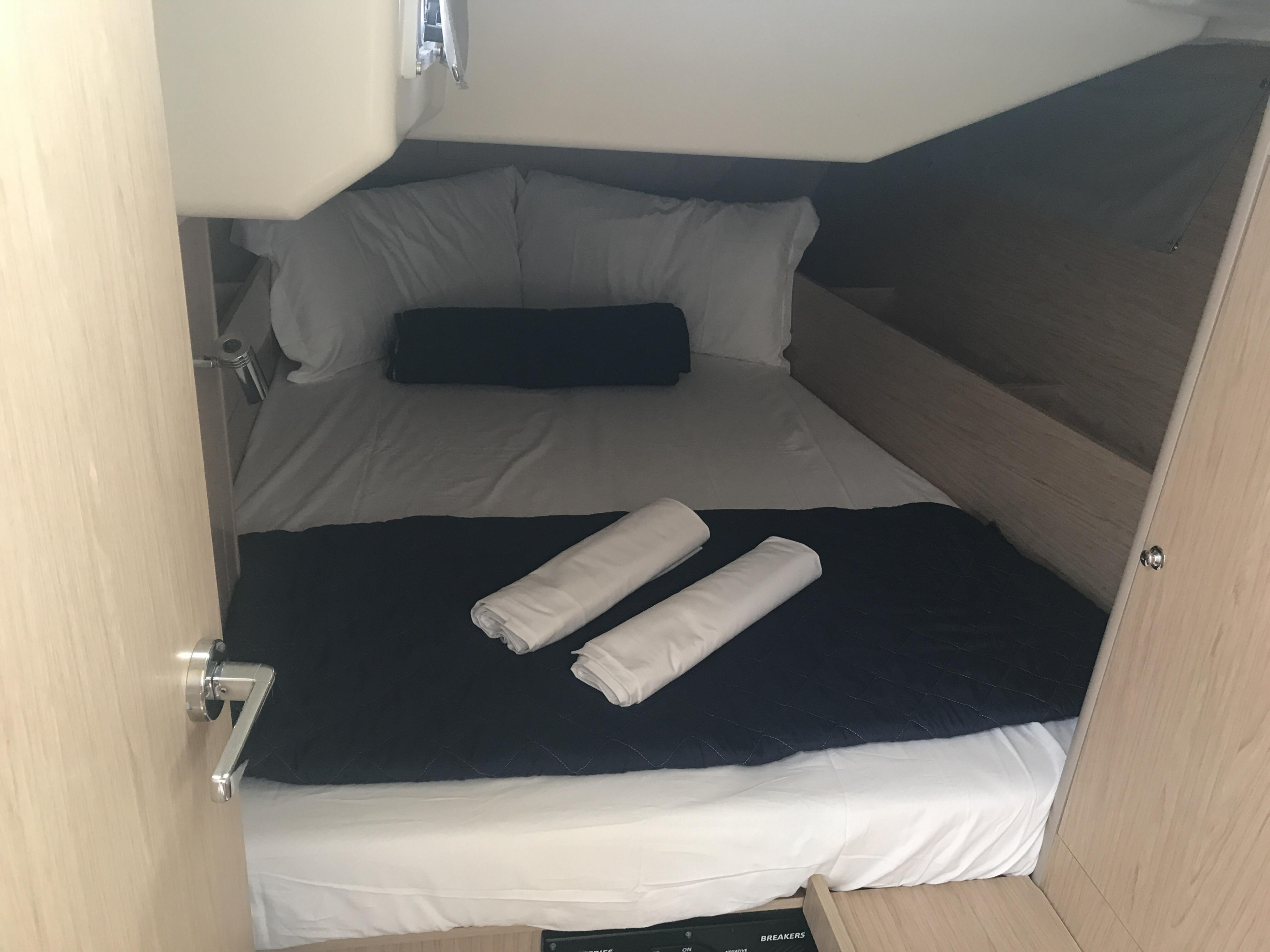 Oceanis 41.1 — photo 2