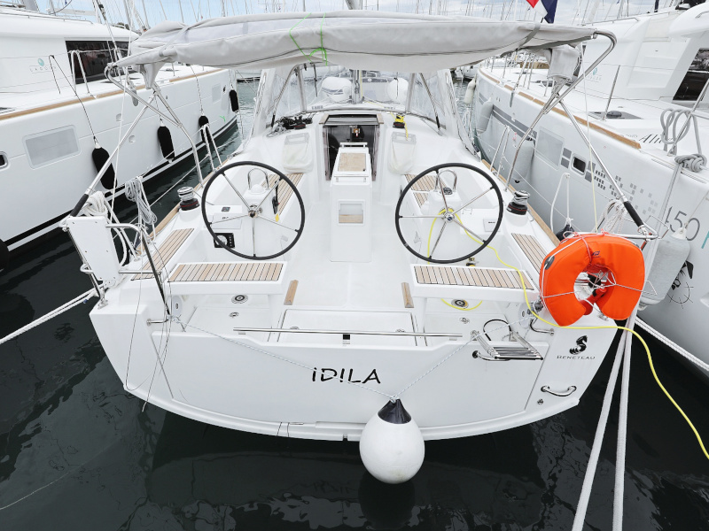 Oceanis 35.1 — photo 45