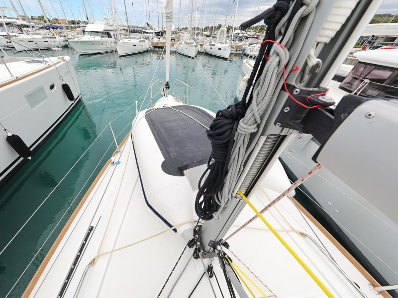 Oceanis 35.1 — photo 17