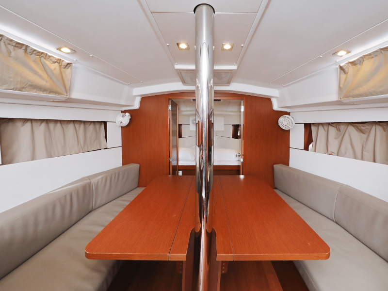 Oceanis 35.1 — photo 38
