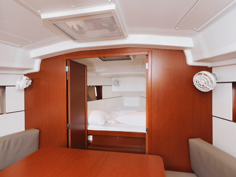 Oceanis 35.1 — photo 53