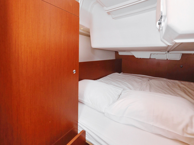 Oceanis 35.1 — photo 35
