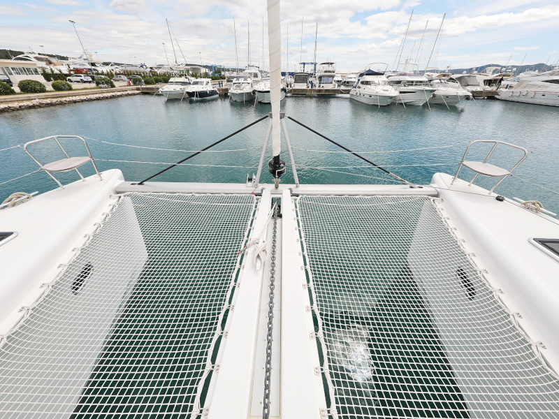 Lagoon 450 F — photo 44