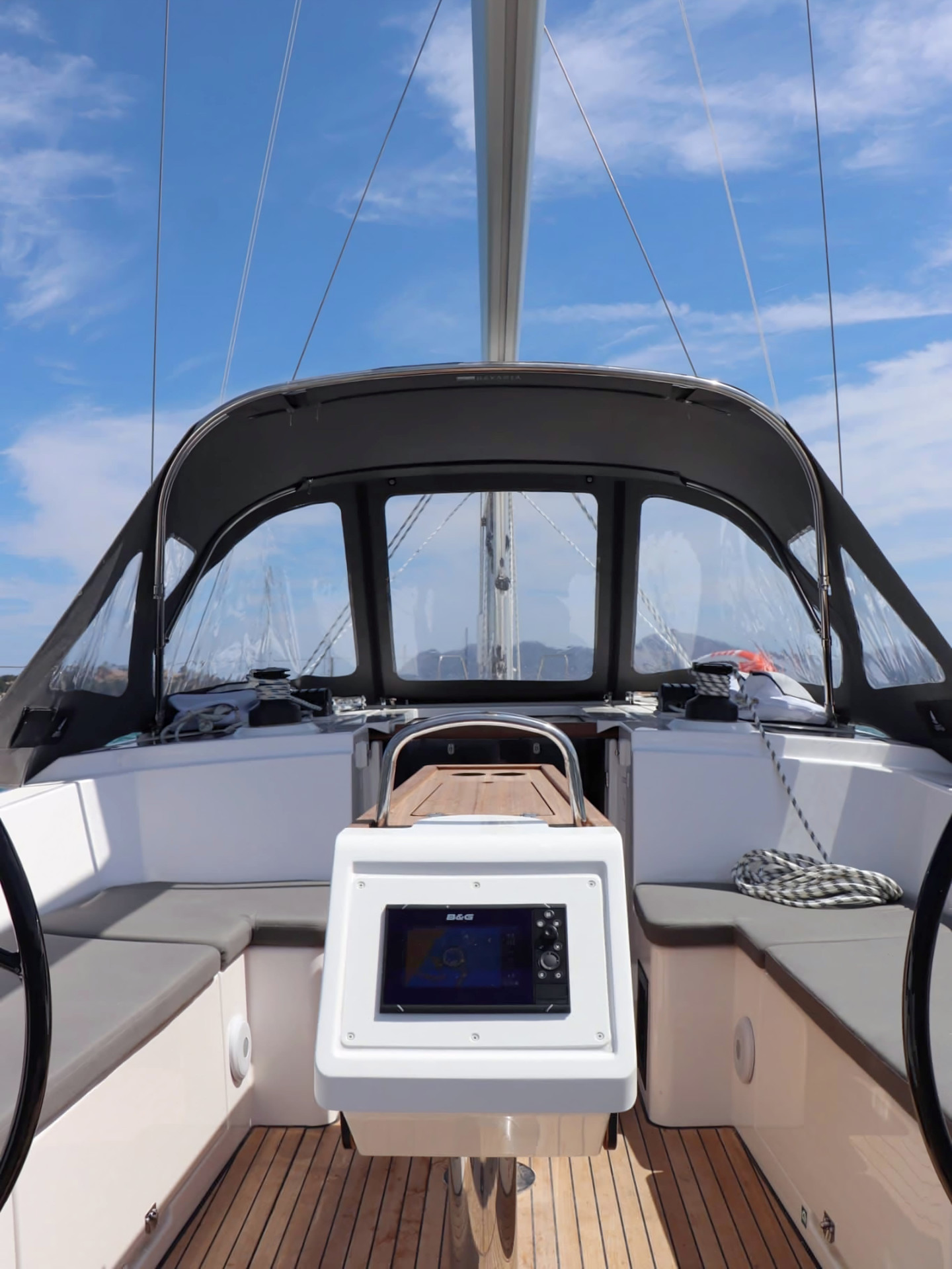 Bavaria C38 — photo 13