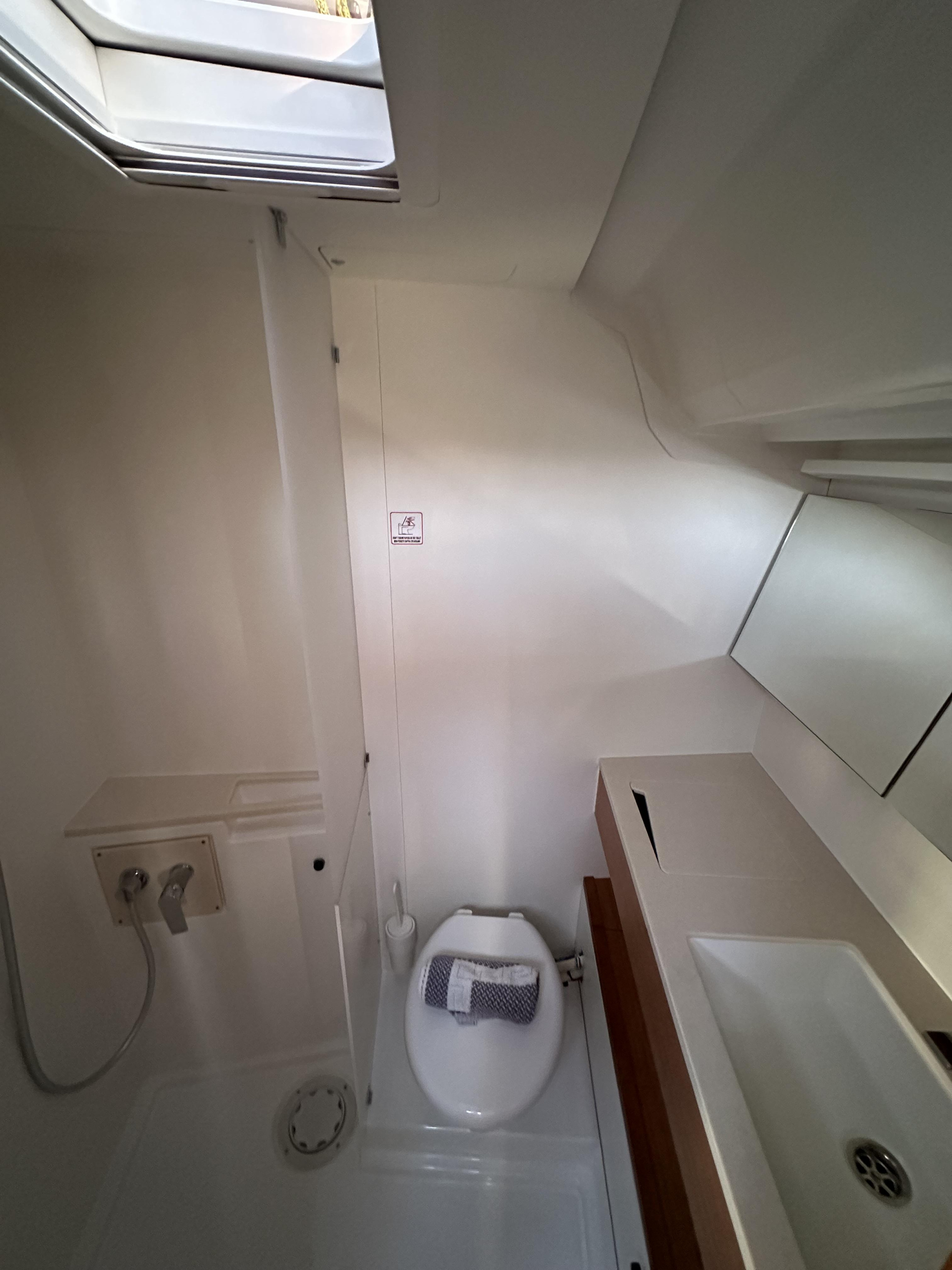 Dufour 41 — photo 20