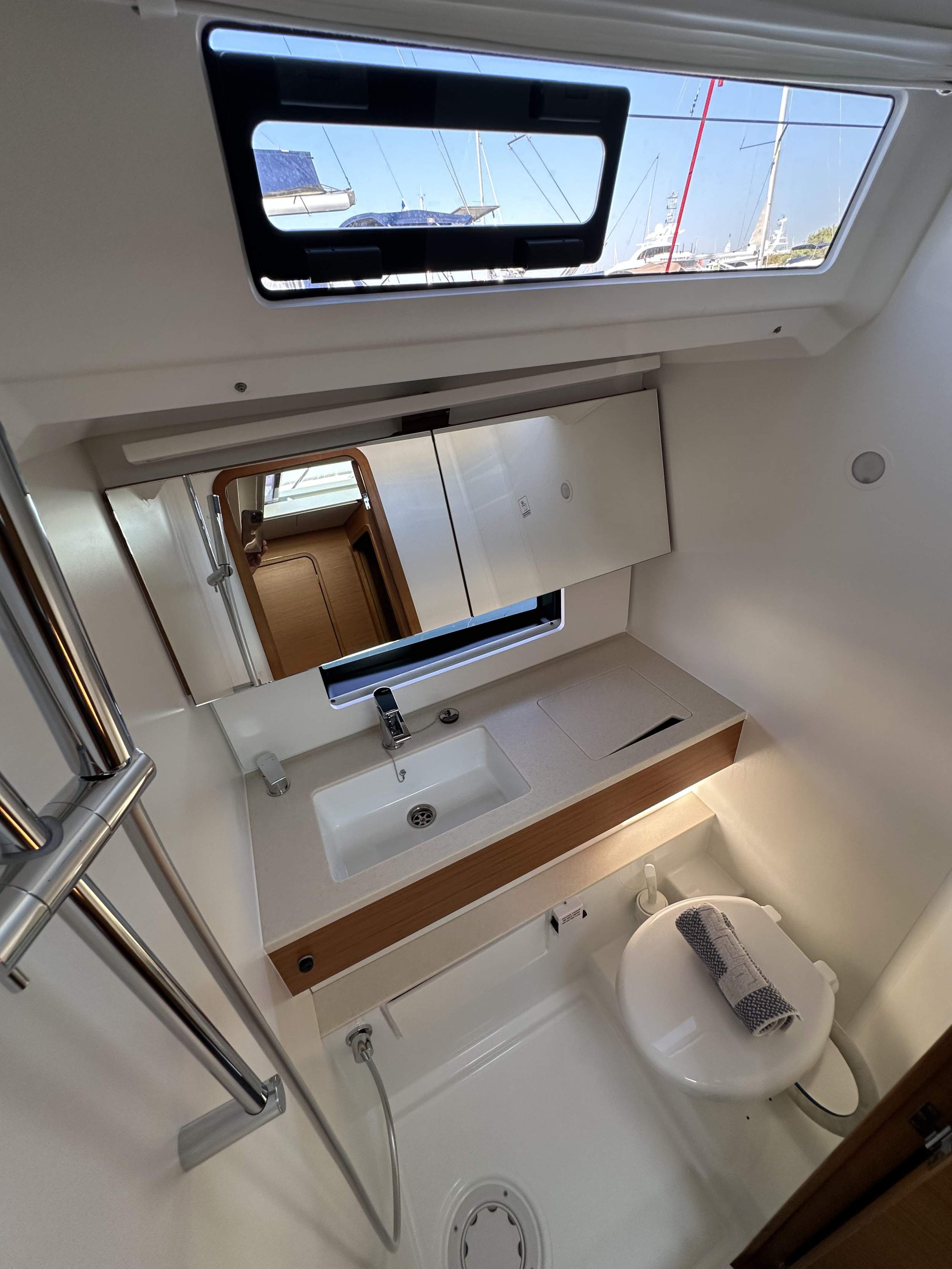 Dufour 41 — photo 29