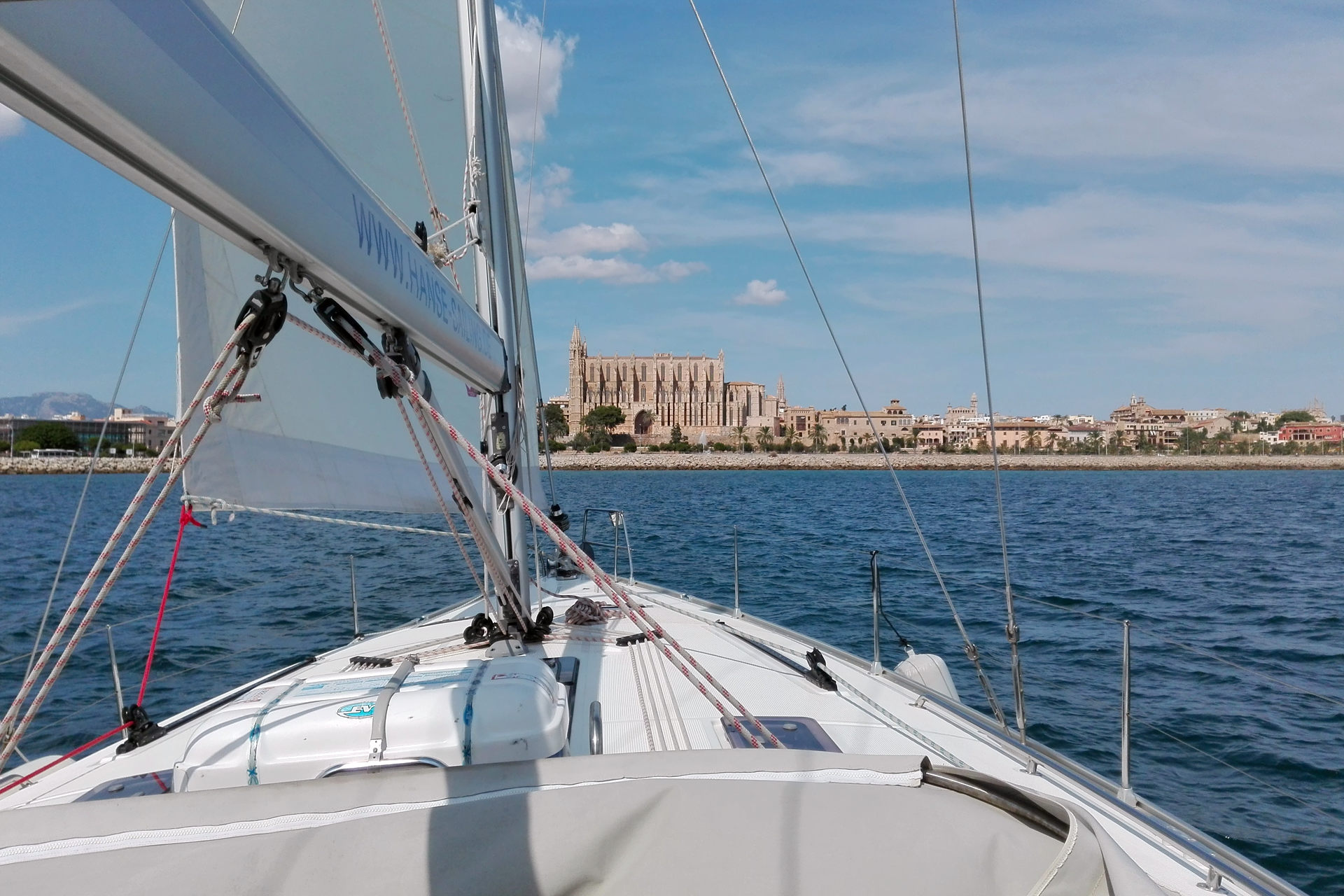 Bavaria 45 Cruiser — photo 12
