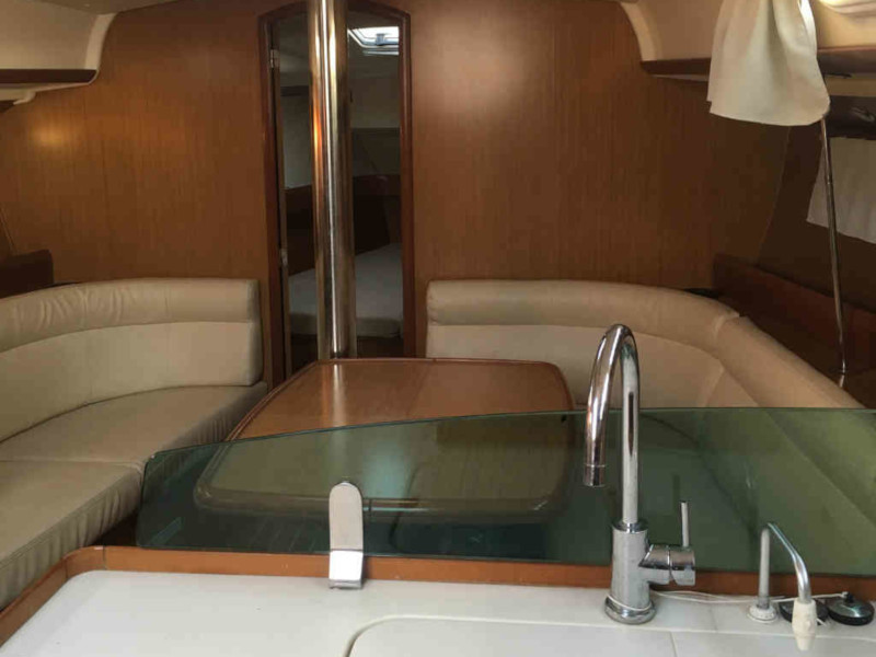 Sun Odyssey 39i — photo 10