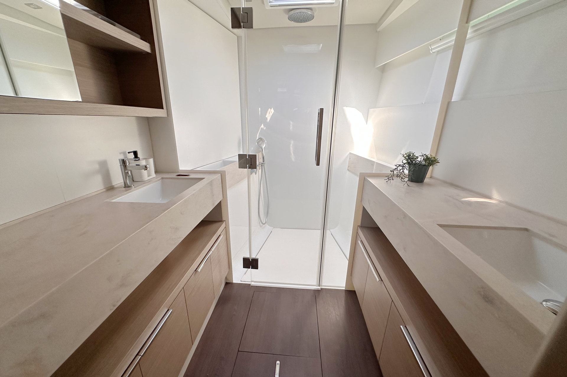 Lagoon 51 — photo 27