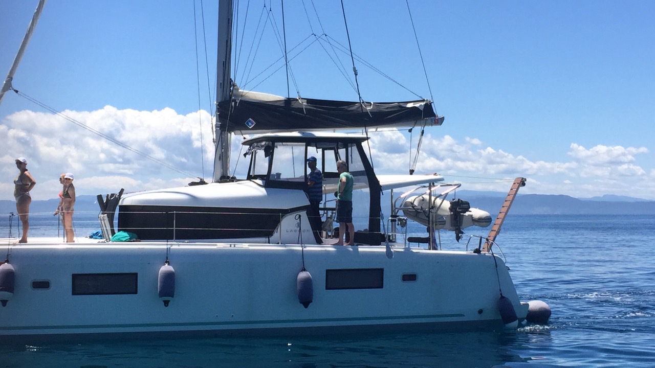 Lagoon 42 — photo 4