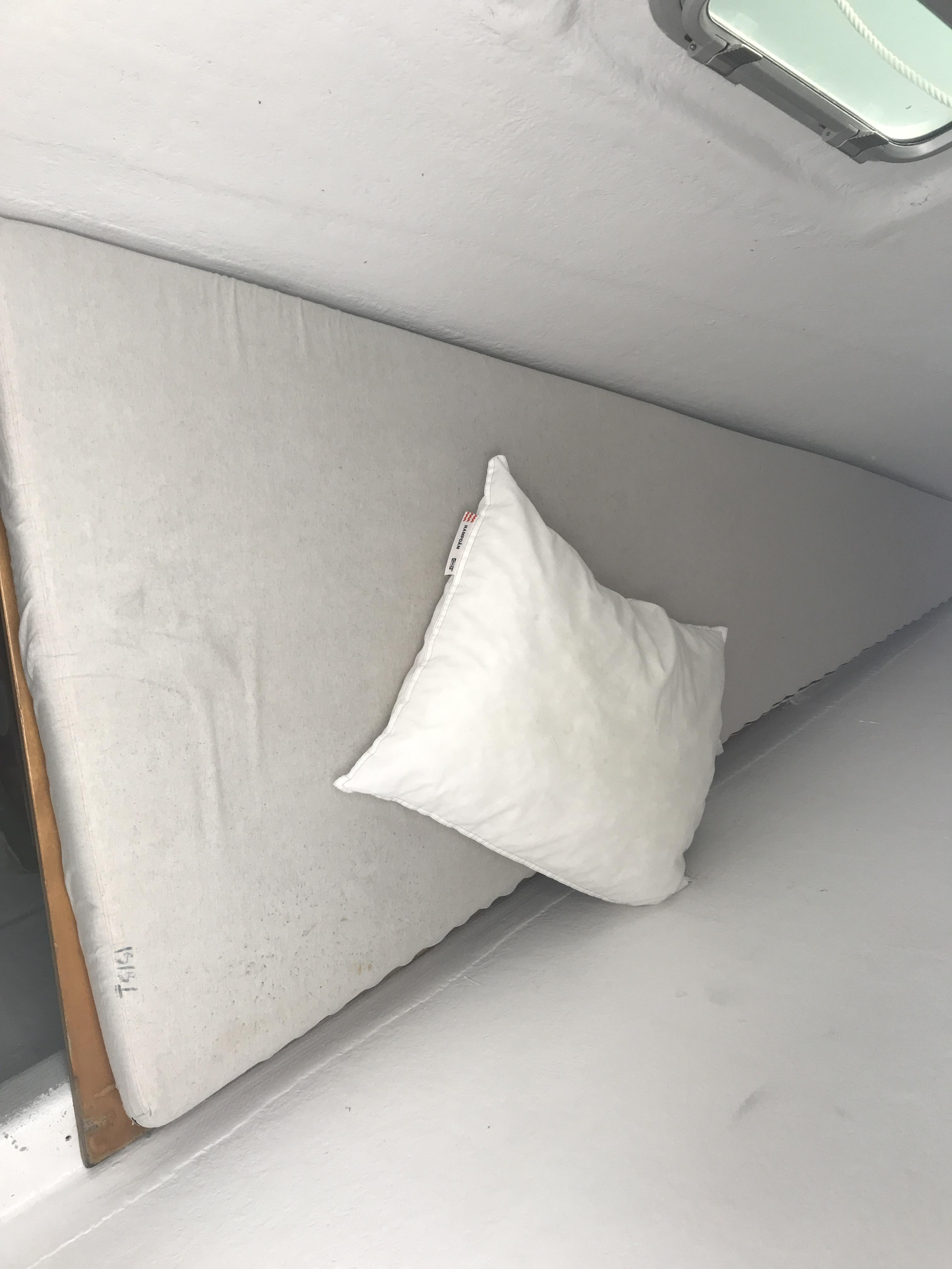Lagoon 440 — photo 3