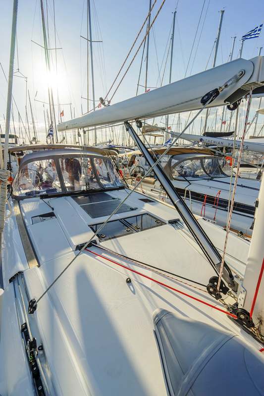 Sun Odyssey 519 - 5 cabs — photo 12