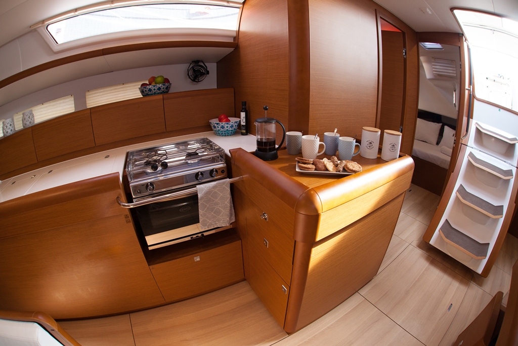 Sun Odyssey 519 - 5 cabs — photo 15