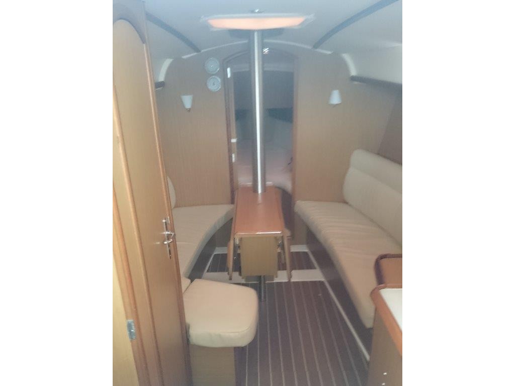 Sun Odyssey 32 i — photo 5