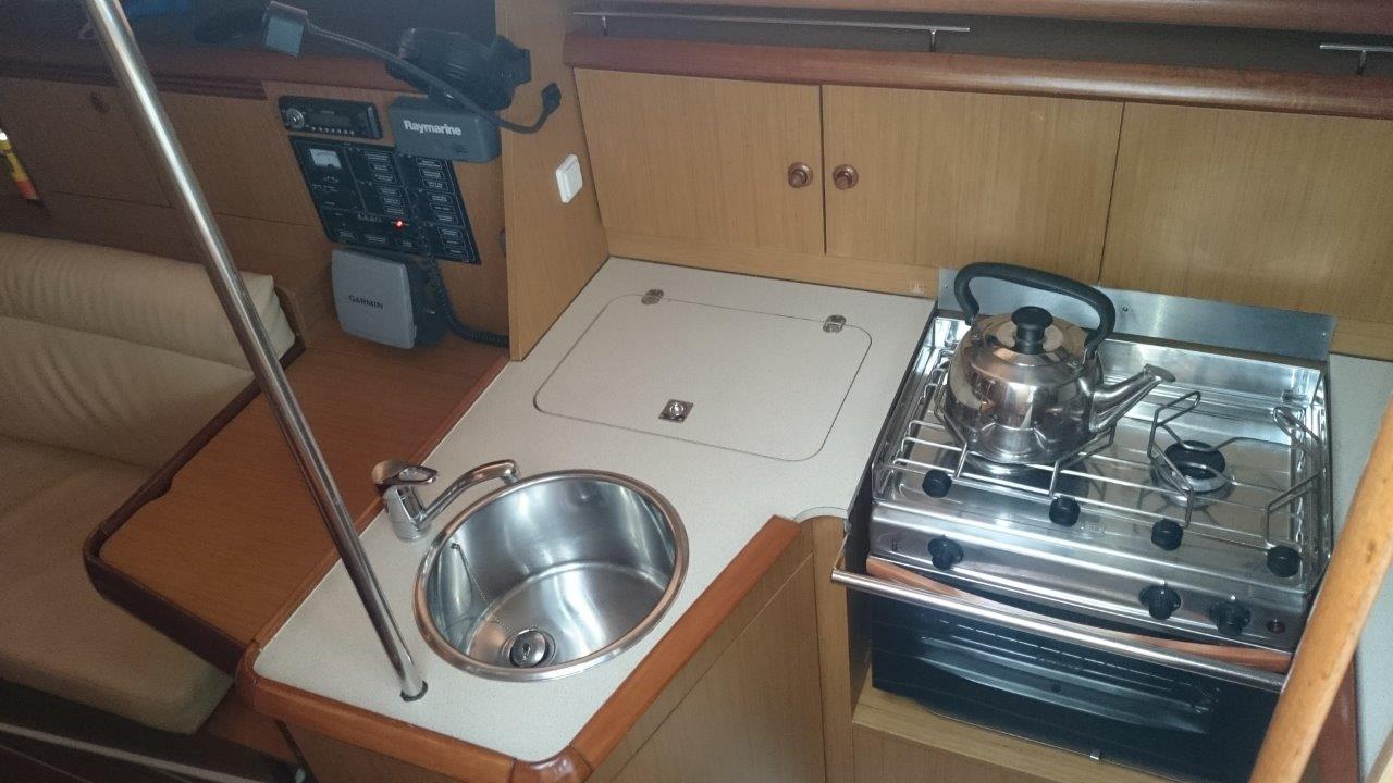 Sun Odyssey 32 i — photo 2
