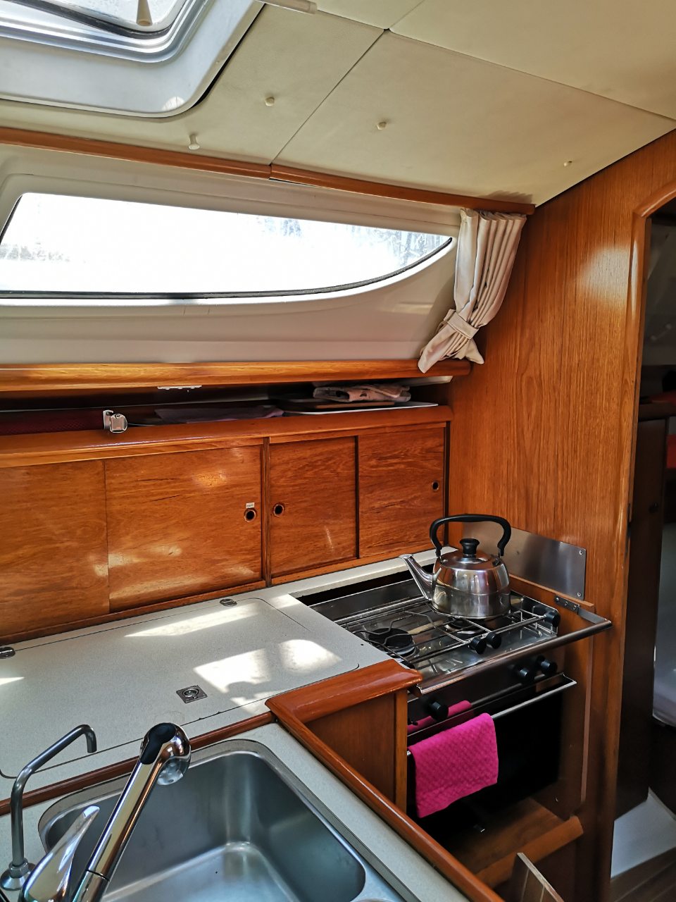 Sun Odyssey 35 — photo 4