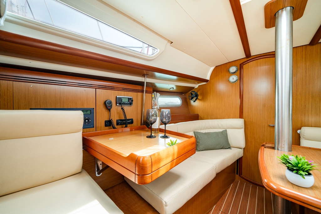 Sun Odyssey 36i — photo 6