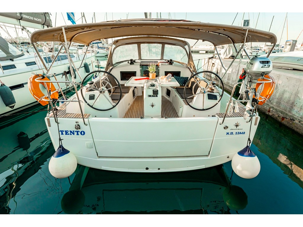Sun Odyssey 410 — photo 1