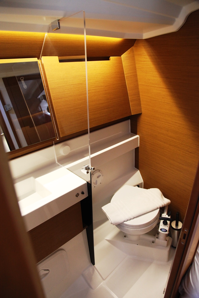 Sun Odyssey 410 — photo 11