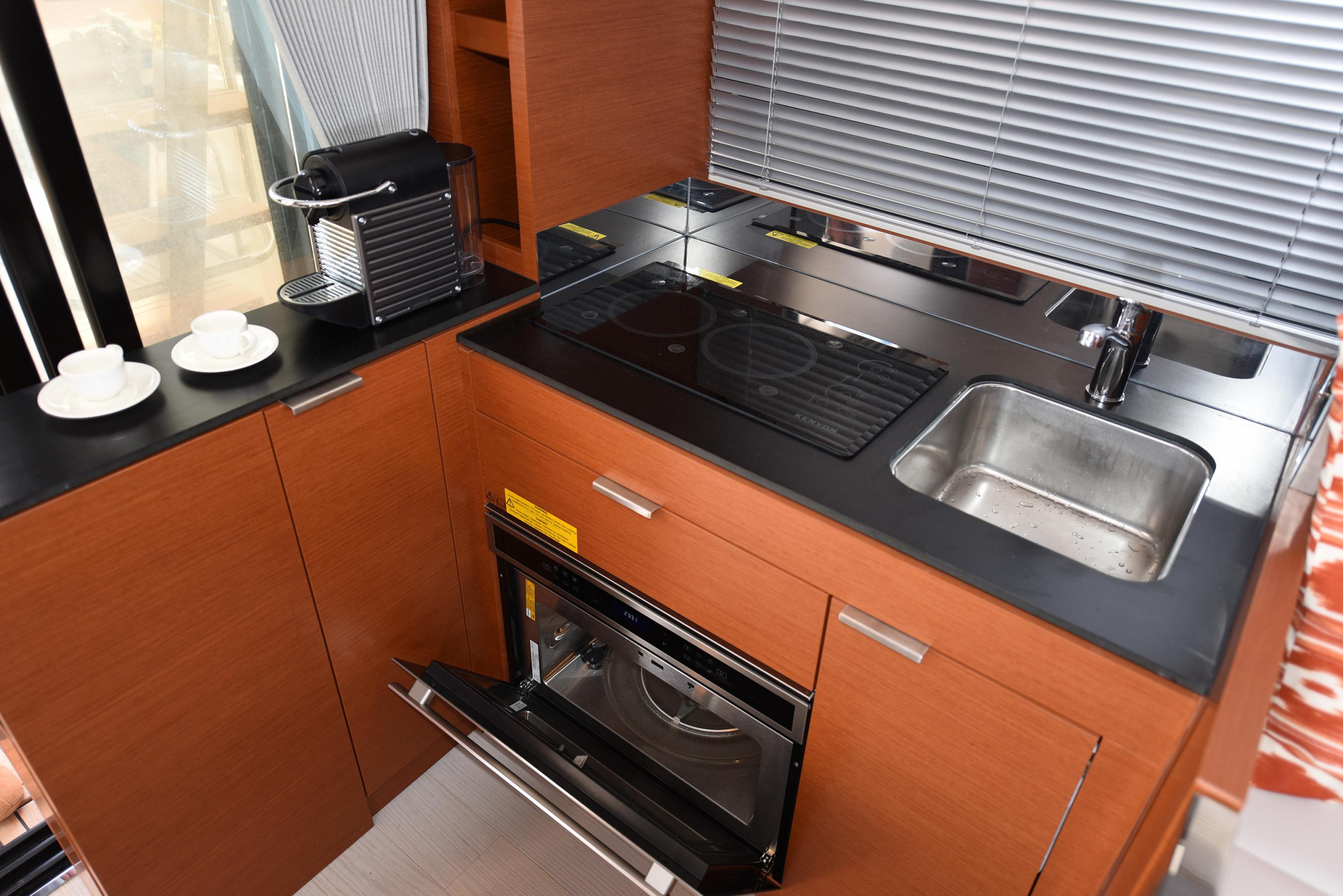 Prestige 420 New — photo 7