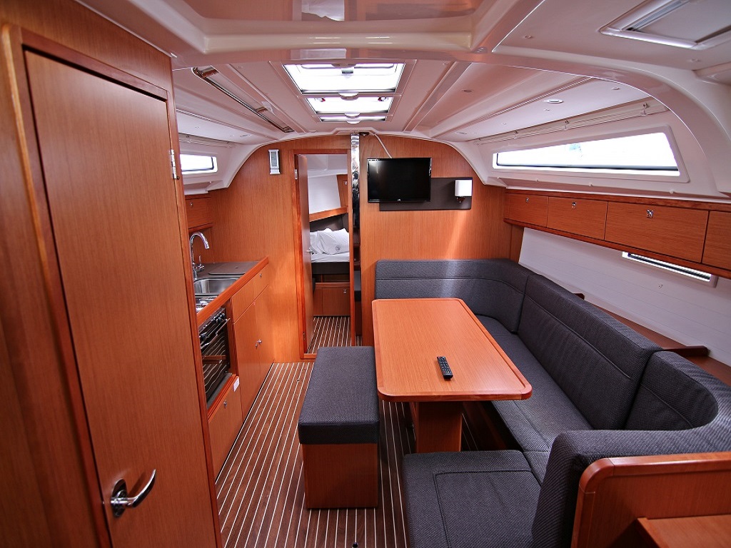 BAVARIA C 41 BT — photo 13