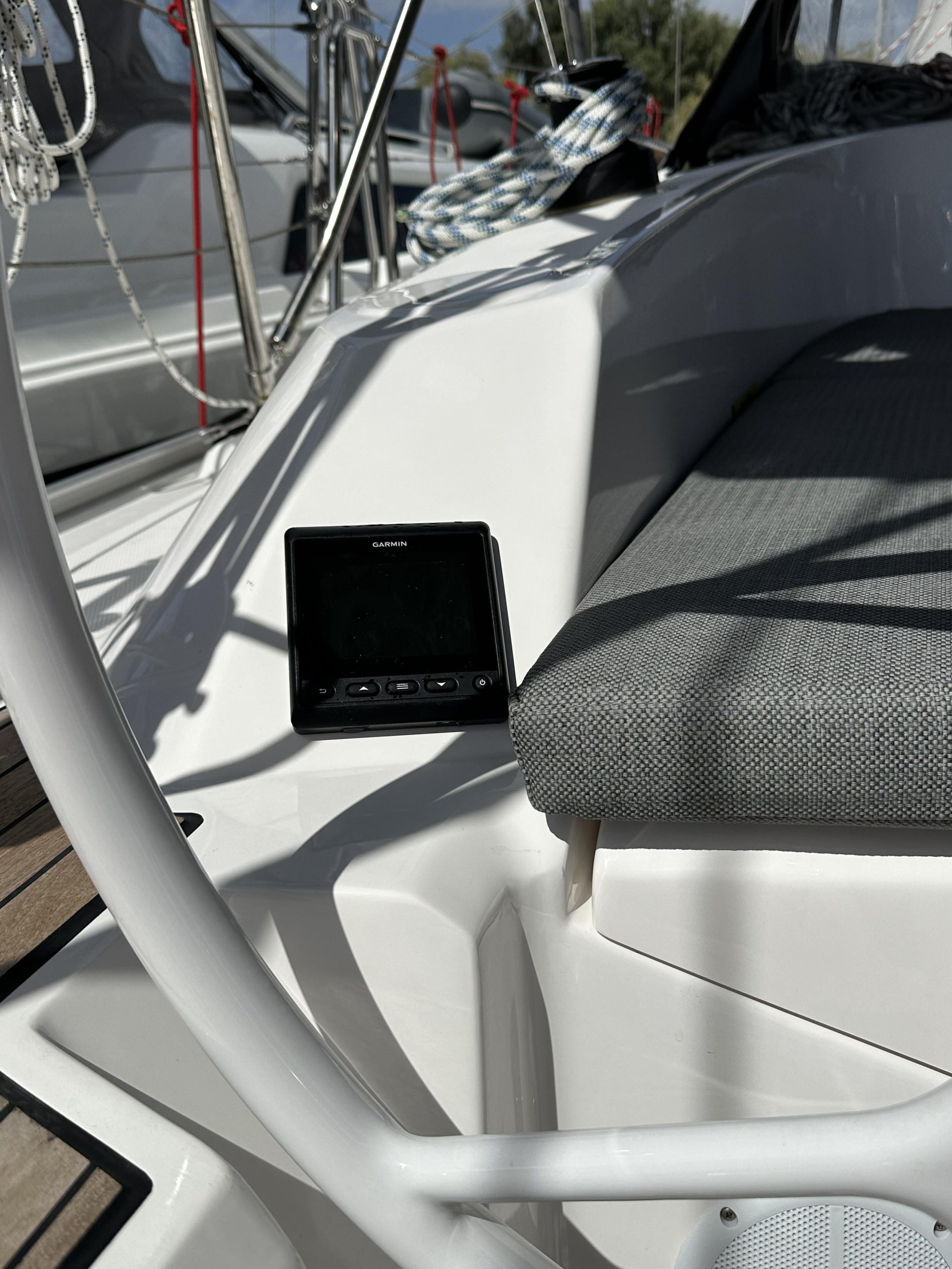 Bavaria Cruiser 34 — photo 19