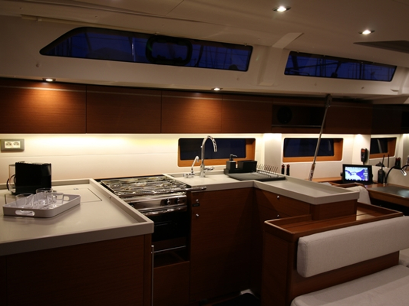 Oceanis 51.1 First Line — photo 3