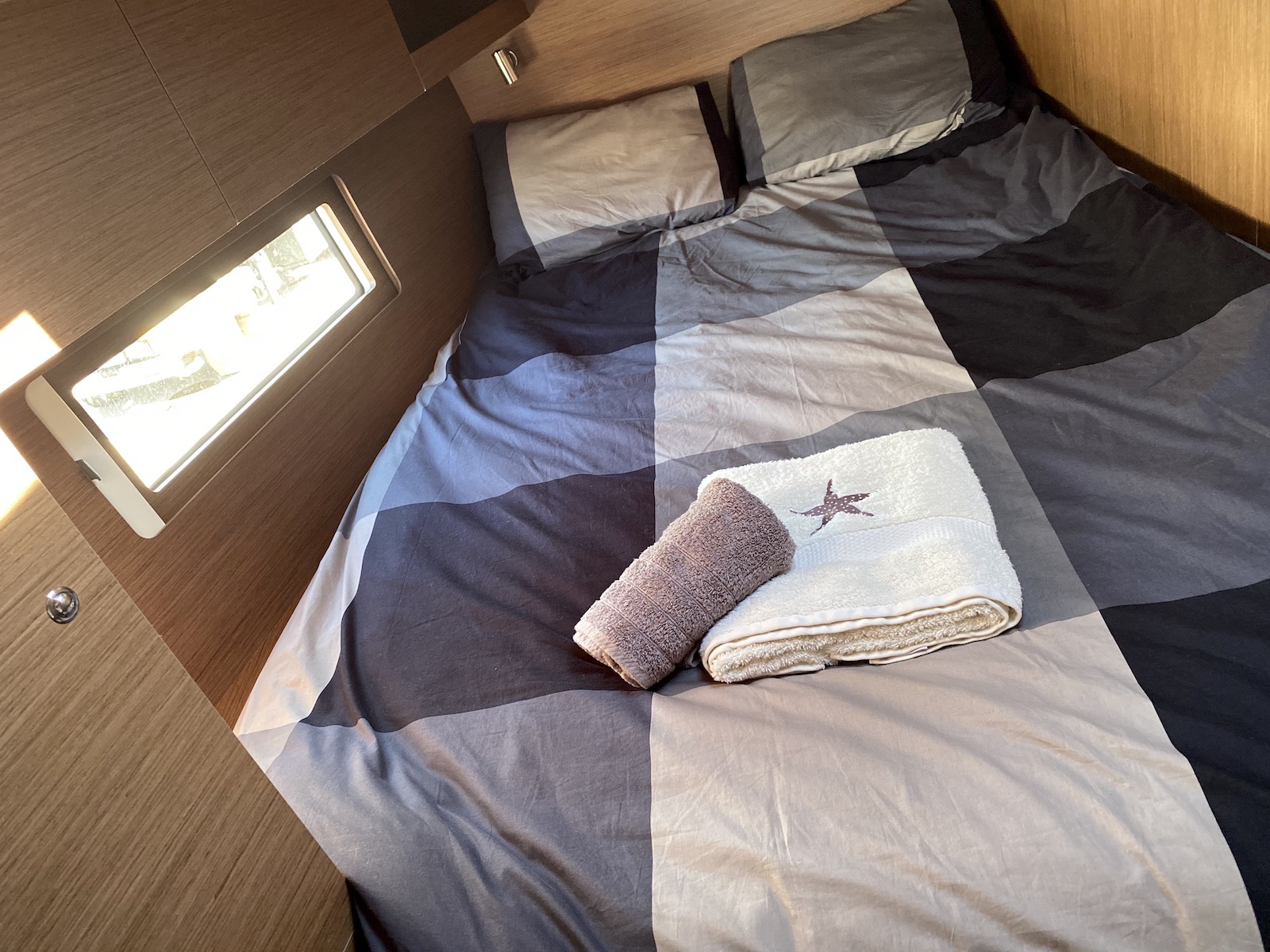 Oceanis 51.1 — photo 10