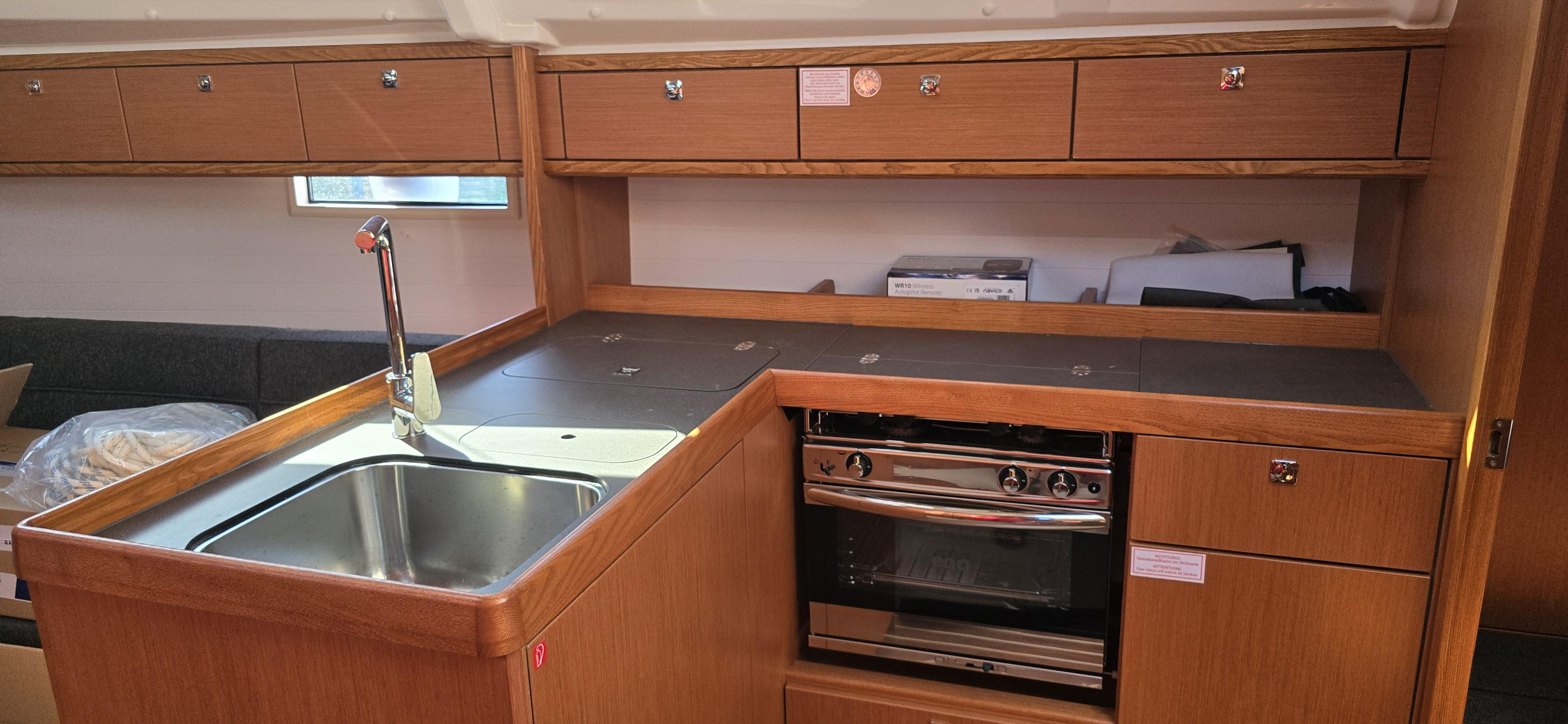 Bavaria Cruiser 37 — photo 10