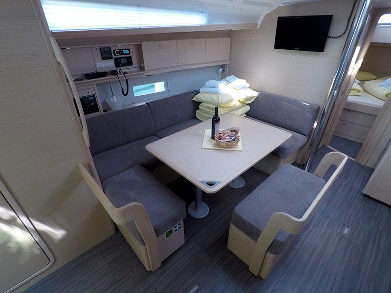 Dufour 430 GL — photo 6
