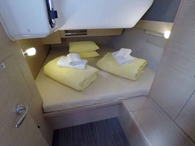 Dufour 430 GL — photo 23