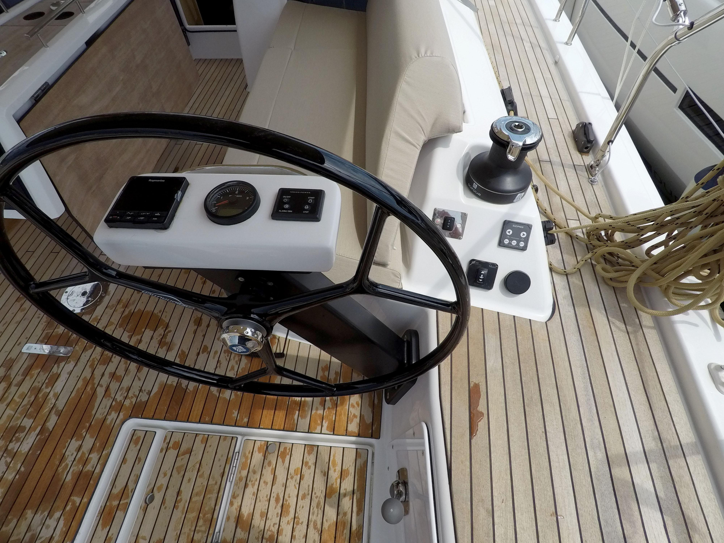 Dufour 430 GL — photo 12