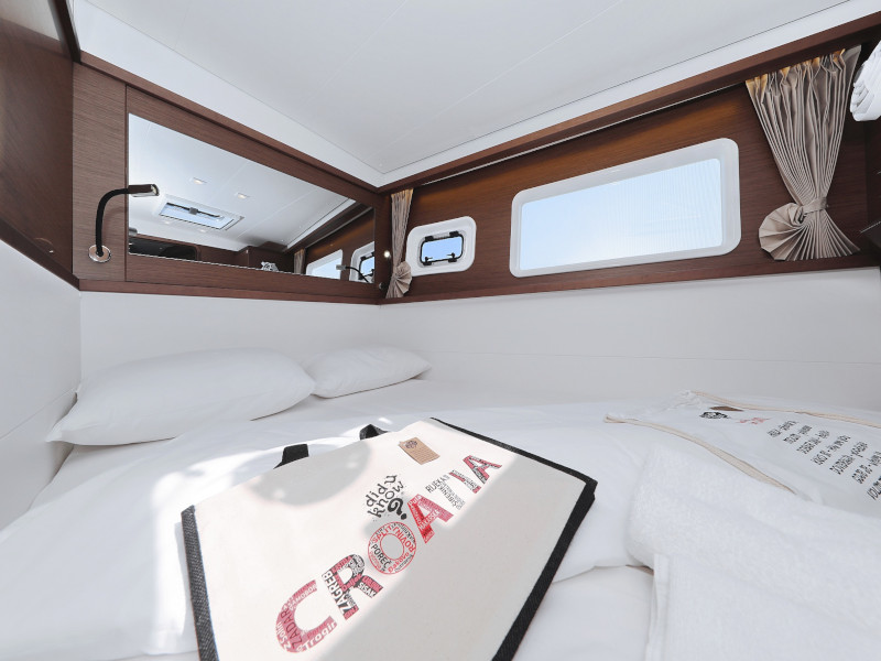 Lagoon 450 F — photo 45