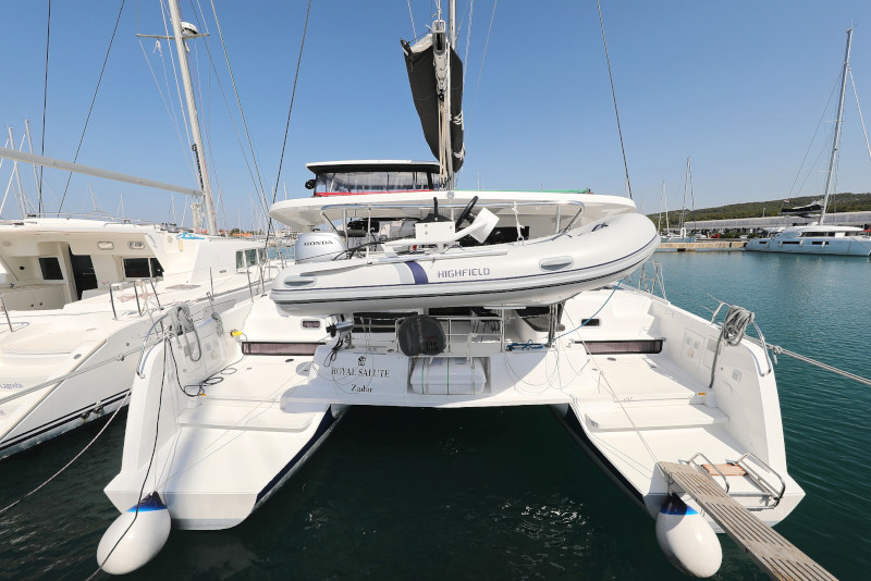 Lagoon 42 — photo 12